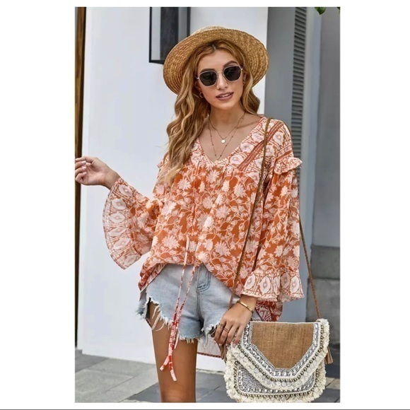 Floral Flowing Bohemian V-Neck Top - Picture 2 of 8